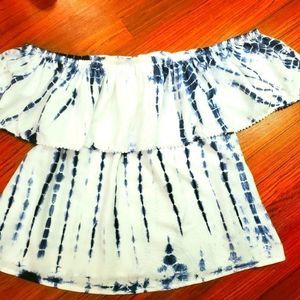 White and blue off the shoulders tie dye crop top